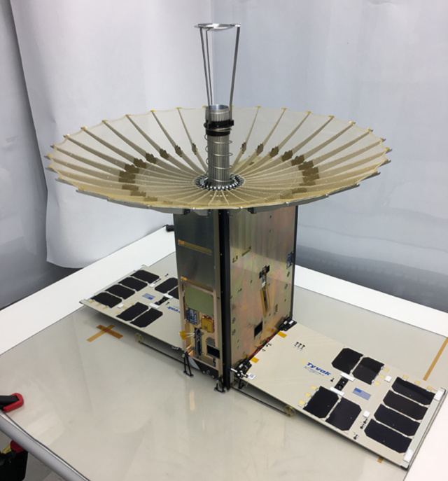 Розроблений NASA міні-супутник RainCube, розміром з коробку для взуття, дозволить значно поліпшити прогнозування погоди і стихійних лих