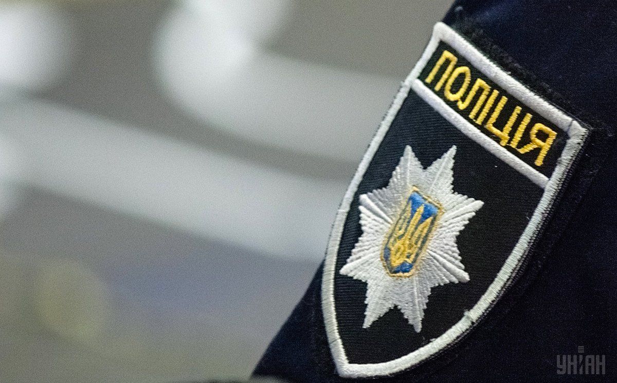 За даними поліції, жінка-водій автомобіля Chevrolet не впоралася з керуванням і допустила наїзд на 4-річного хлопчика, який з бабусею в цей час йшов по узбіччю дороги