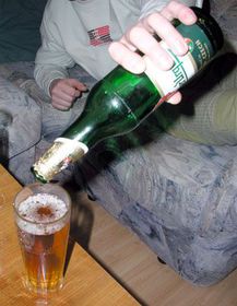 Фото: Ленка Жіжкова   Причина великого споживання алкоголю серед підлітків, на думку соціолога Петра садилки, ясна