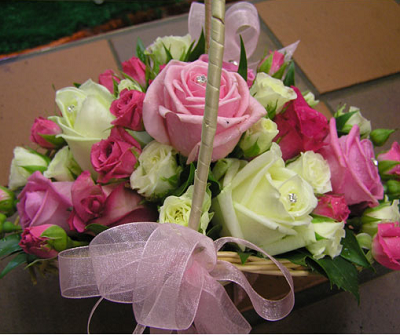 Ми цілодобово приймаємо замовлення на доставку квітів і подарунків додому в будь-яку точку Атирау, щоб в Міжнародний жіночий день дорогі вашому серцю пані відчули увагу і турботу