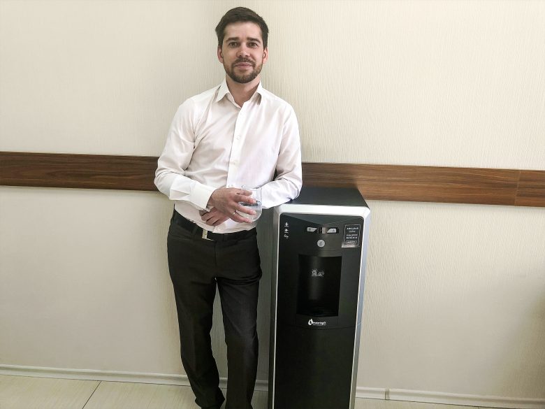 Про те, що таке пурифайер і чим він краще бутильованої води, ділиться Олексій Ємельянов - комерційний директор компанії   Aquadar   , Що є ексклюзивним представником Waterlogic в Україні