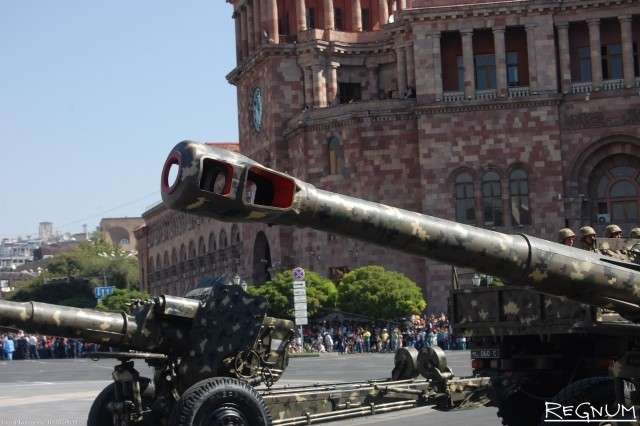 Тобто ВС Вірменії, вже серйозно посилилися, отримають ще чимала кількість військової техніки, витративши на це дуже невеликі кошти