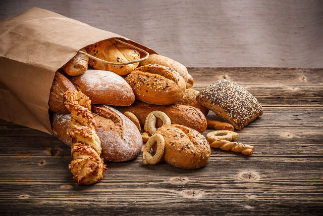Як ми вже згадували вище, найбільш солоним виявився хліб з Канади, в цілому ж, в 34% випадків хліб мав підвищений допустима кількість солі (норма для Великобританії - 1,13 грам солі на 100 грамів хліба)