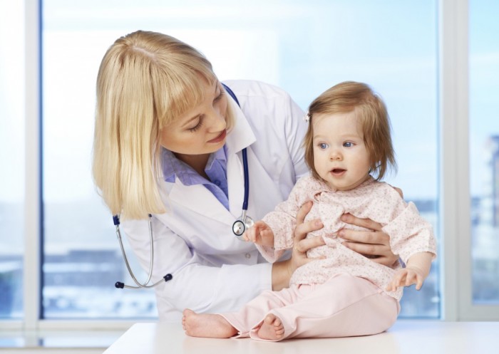 Як боротися зі страхом малюка перед дитячим лікарем